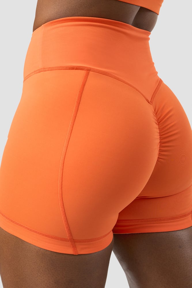scrunch v-shape tight shorts orange