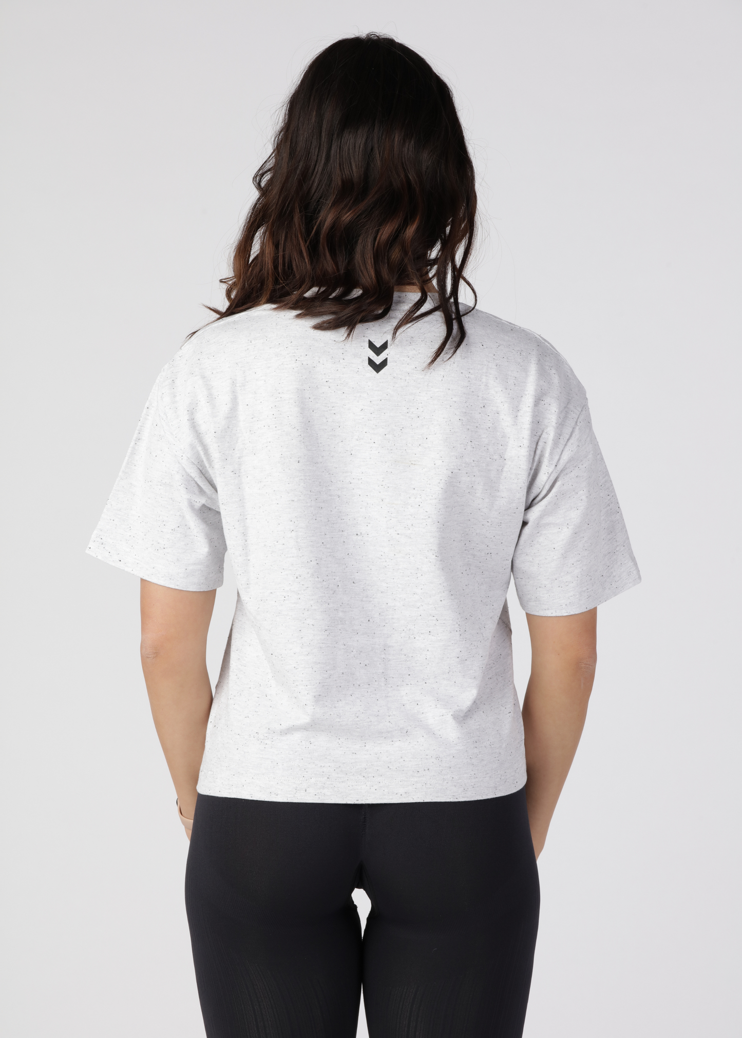 Ultra Boxy Short T-Shirt - Grey - for kvinde - HUMMEL - Toppe